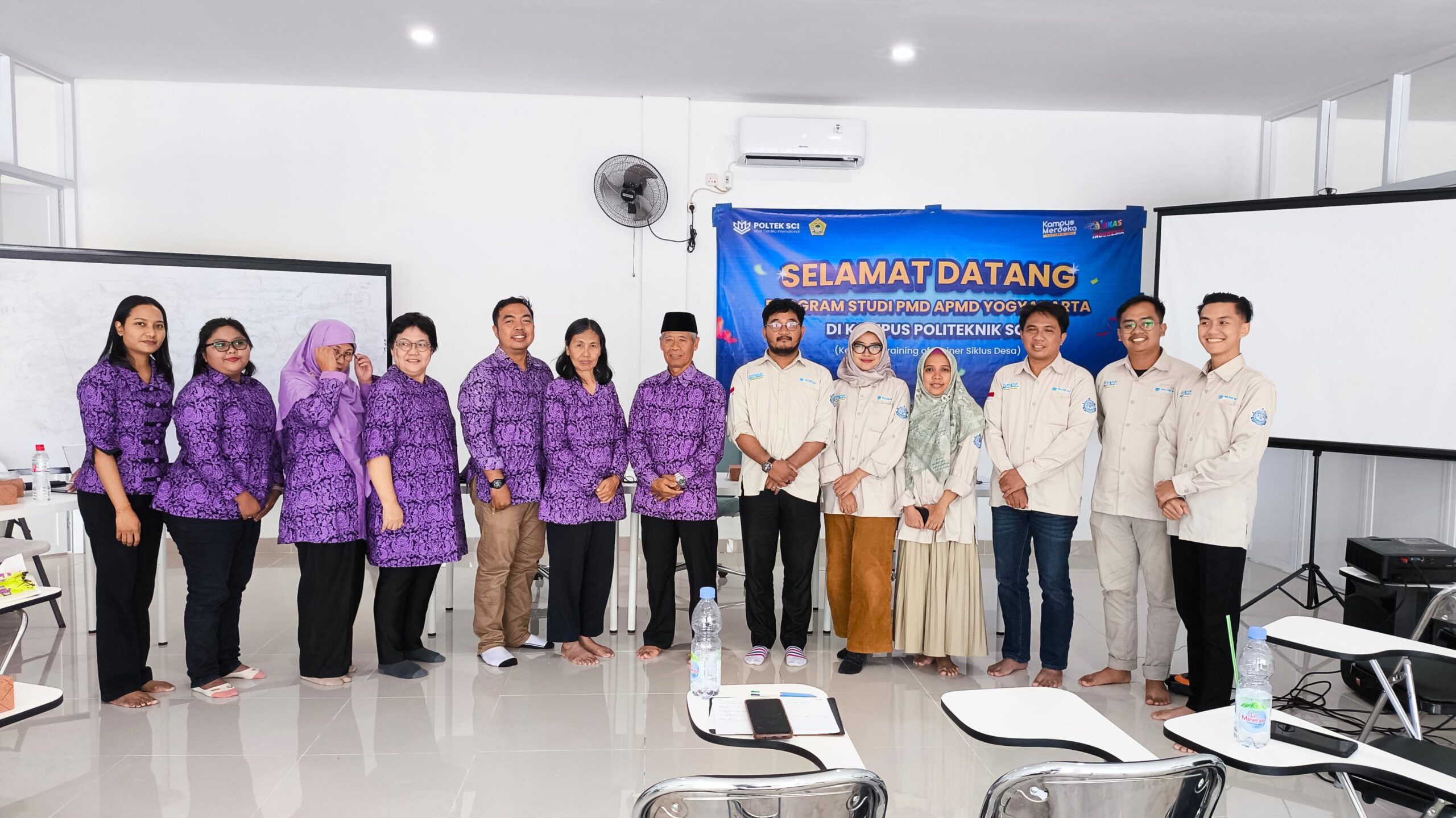 Politeknik SCI dan APMD Yogyakarta Kolaborasi dalam Training of Trainer Siklus Desa