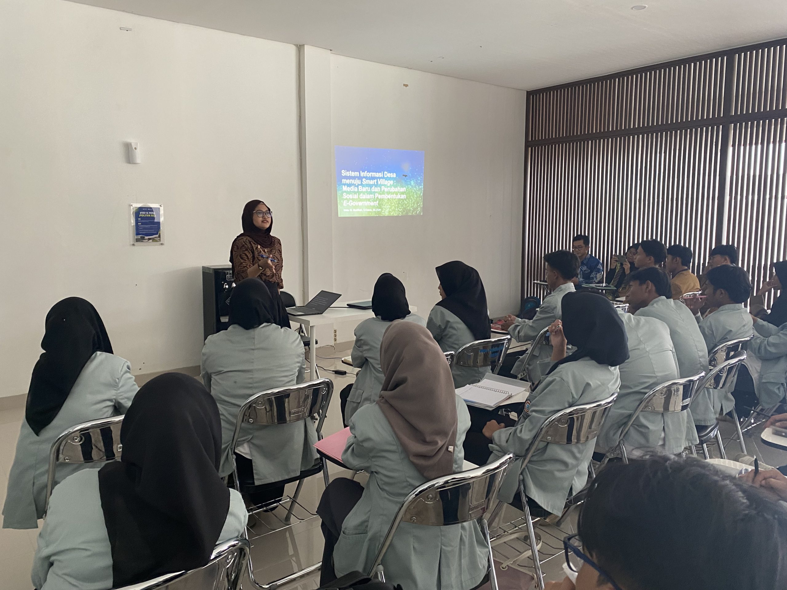 Kelas Dosen Mengajar Poltek SCI & Poltekpri Wujudkan Kolaborasi Pembelajaran Vokasi yang Adaptif dan Relevan
