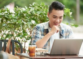 11 Situs Freelance Buat Mahasiswa yang Pengen Cuan