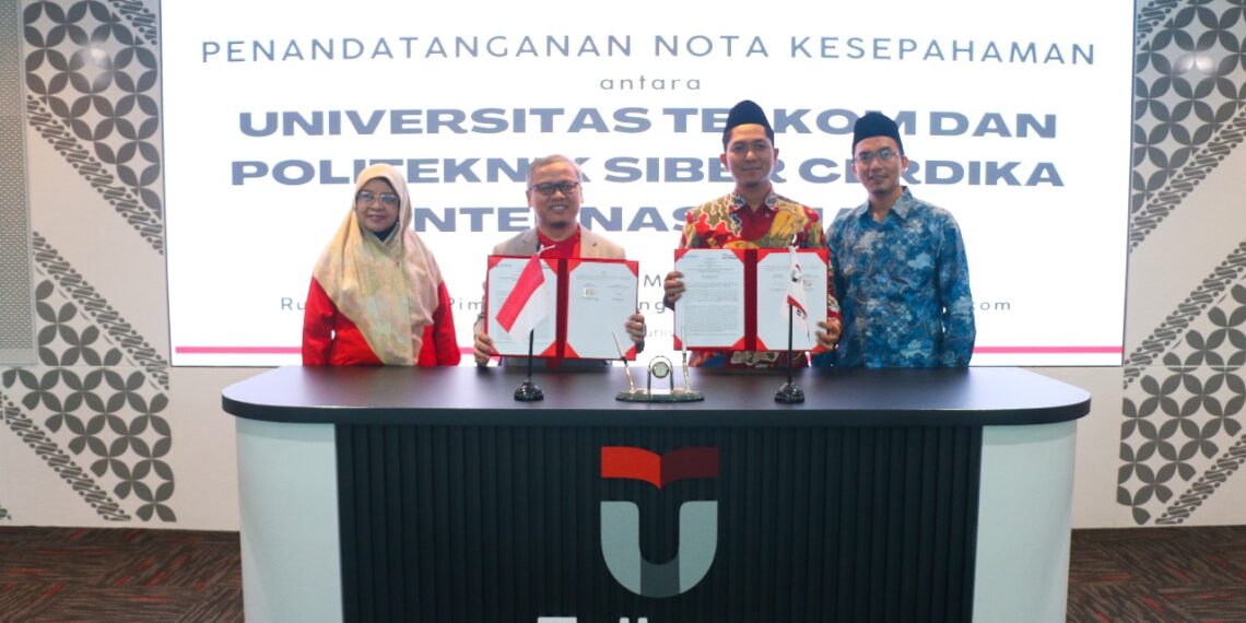 Bandung, 21 Maret 2024 – Melalui penandatanganan Memorandum of Understanding (MoU) Politeknik Siber Cerdika Internasional (SCI) dan Telkom University (Tel-U) telah menjalin kemitraan strategis pada Kamis (21/3)