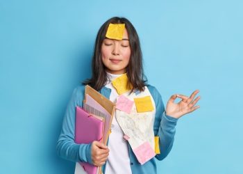 Tips Agar Tidak Stres dengan Tugas Kuliah