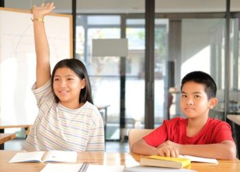 Apakah Aktif Bertanya di Kelas Bisa Meningkatkan Nilai