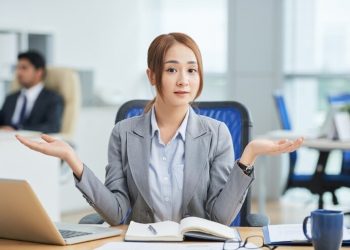 Cara Mengatasi Rasa Tidak Percaya Diri saat Memulai Karier