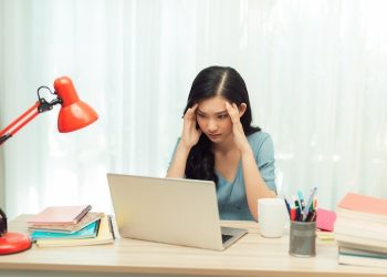 Cara Mengatasi Stres dan Burnout saat Mengerjakan Skripsi