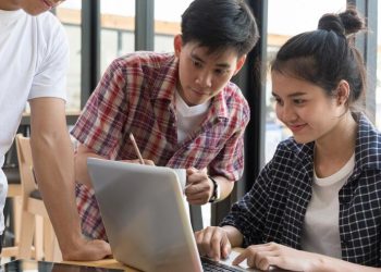 Cara Membangun Jaringan Profesional sebelum Lulus Kuliah