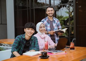 Bagaimana Cara Menjadi Mahasiswa Berprestasi