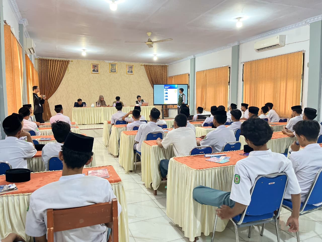 Poltek SCI — Bersama Membangun Masa Depan Digital.