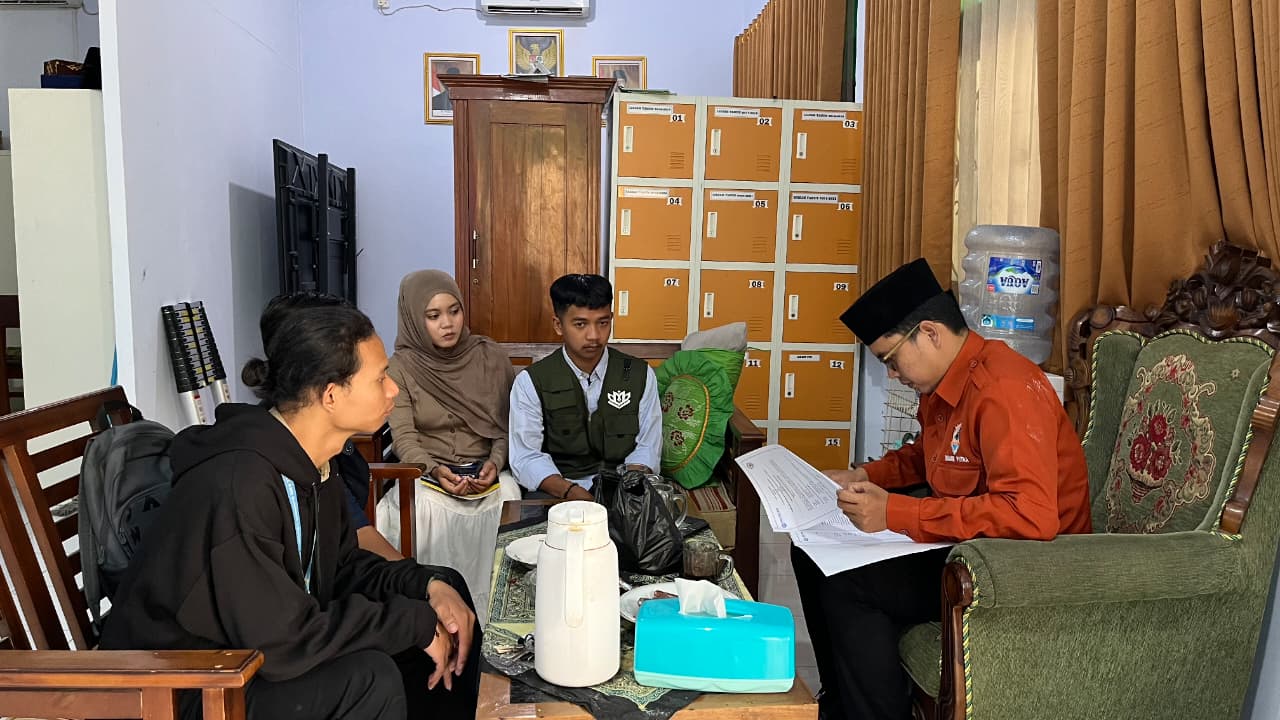 Tim Marketing Poltek SCI dan mengenal lebih dekat informasi mengenai kampus.